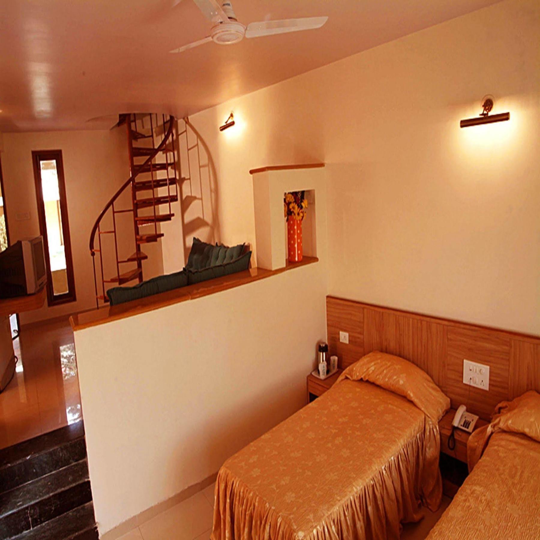 Sahil Sarovar Portico Lonavala Exterior photo